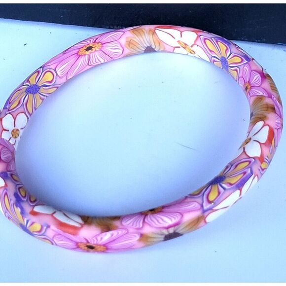 Groovy 70s Floral Rolled Polymer Clay Bangle Bracelet 7.5" - Picture 1 of 3